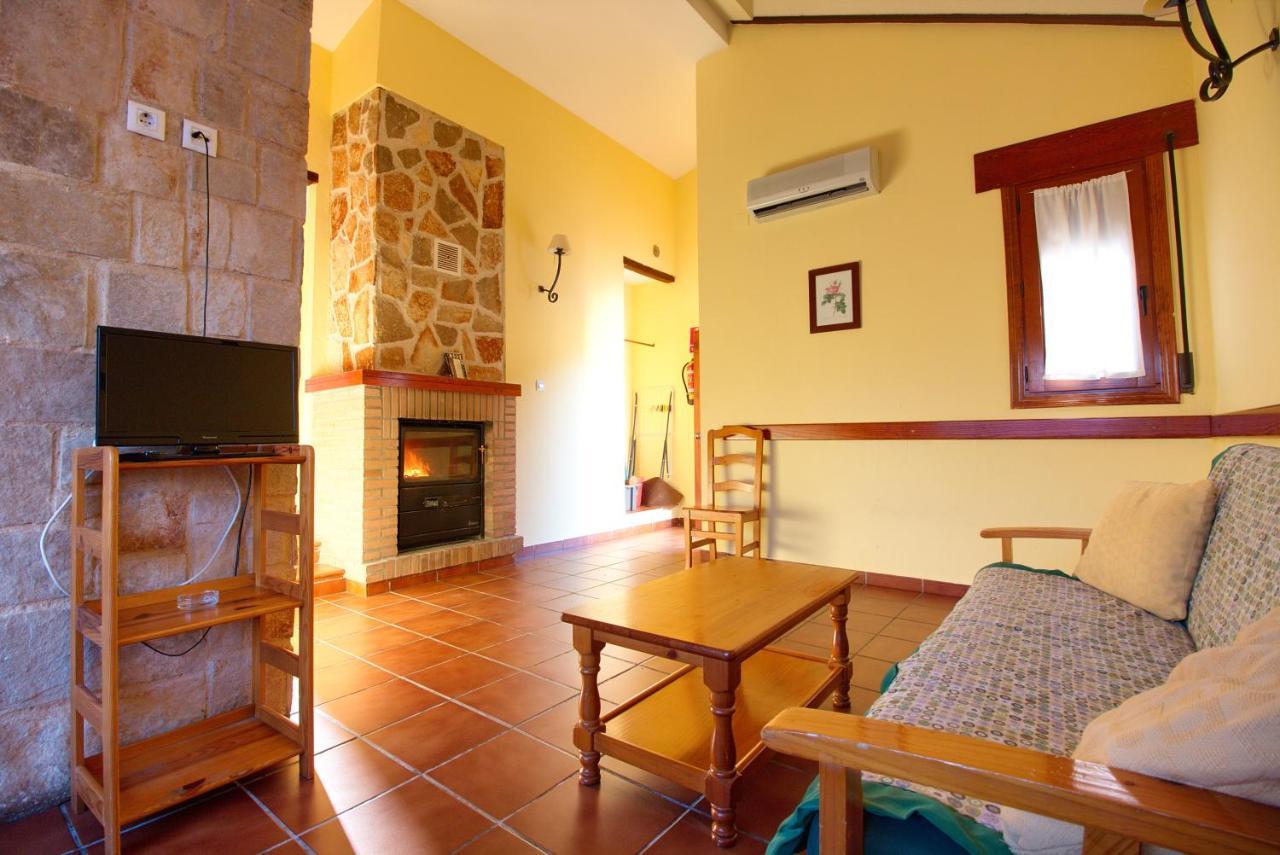 Aventura & Relax Cabanas Pena La Higuera Вільяльба-де-ла-Сьєрра Екстер'єр фото