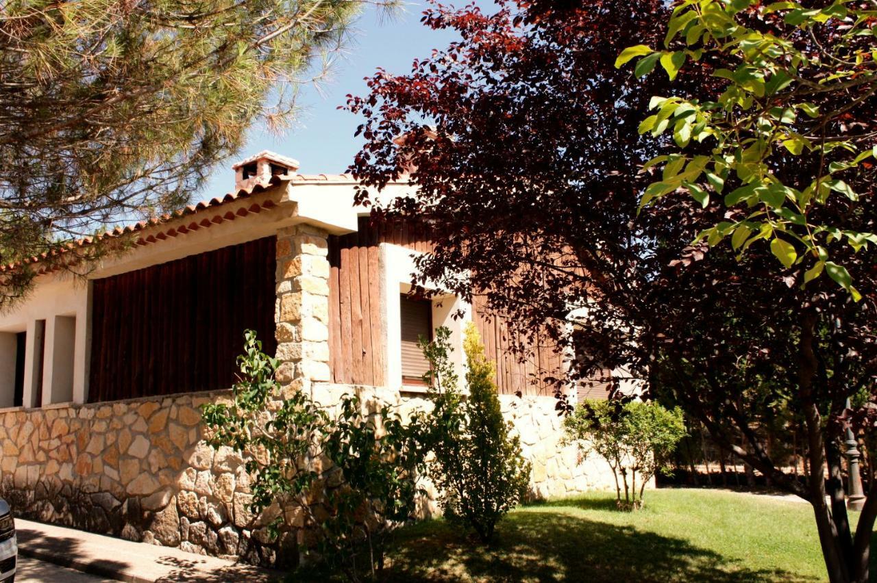 Aventura & Relax Cabanas Pena La Higuera Вільяльба-де-ла-Сьєрра Екстер'єр фото